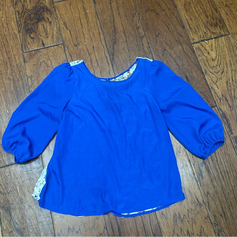 Lauren Conrad open back open knit crotchet button down lace blouse